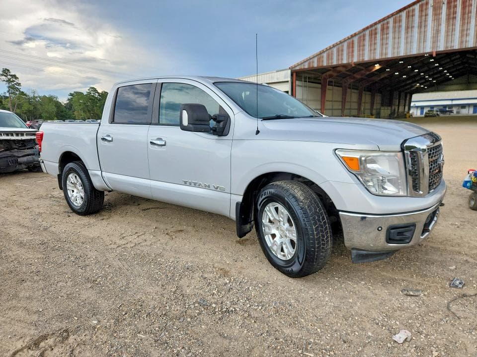 2018 NISSAN TITAN SV 4