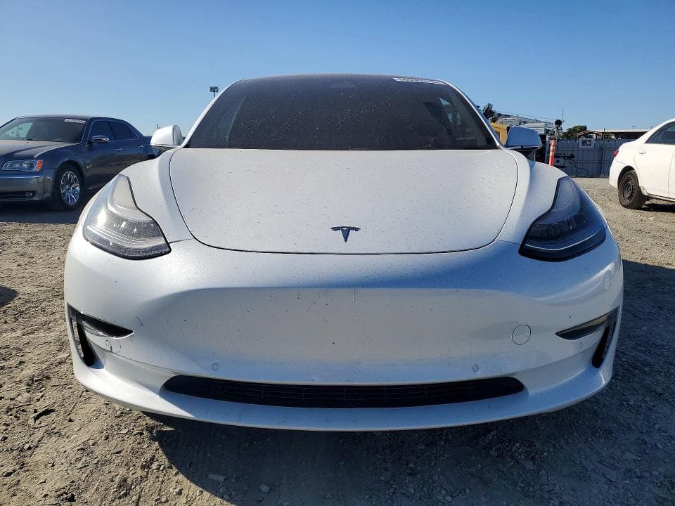 2018 TESLA MODEL 3 5