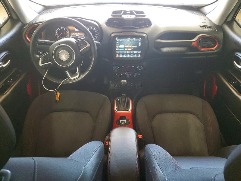 2020 JEEP RENEGADE TRAILHAWK 8