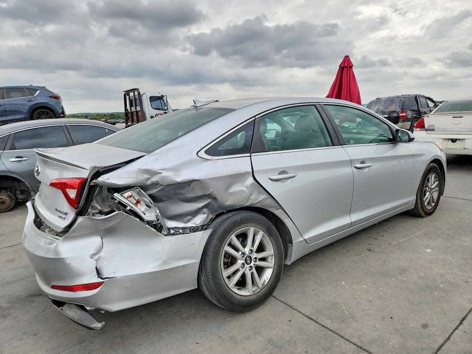 2017 HYUNDAI SONATA SE 3