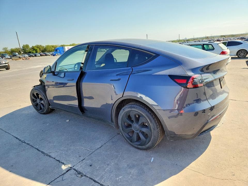 2023 TESLA MODEL Y 2