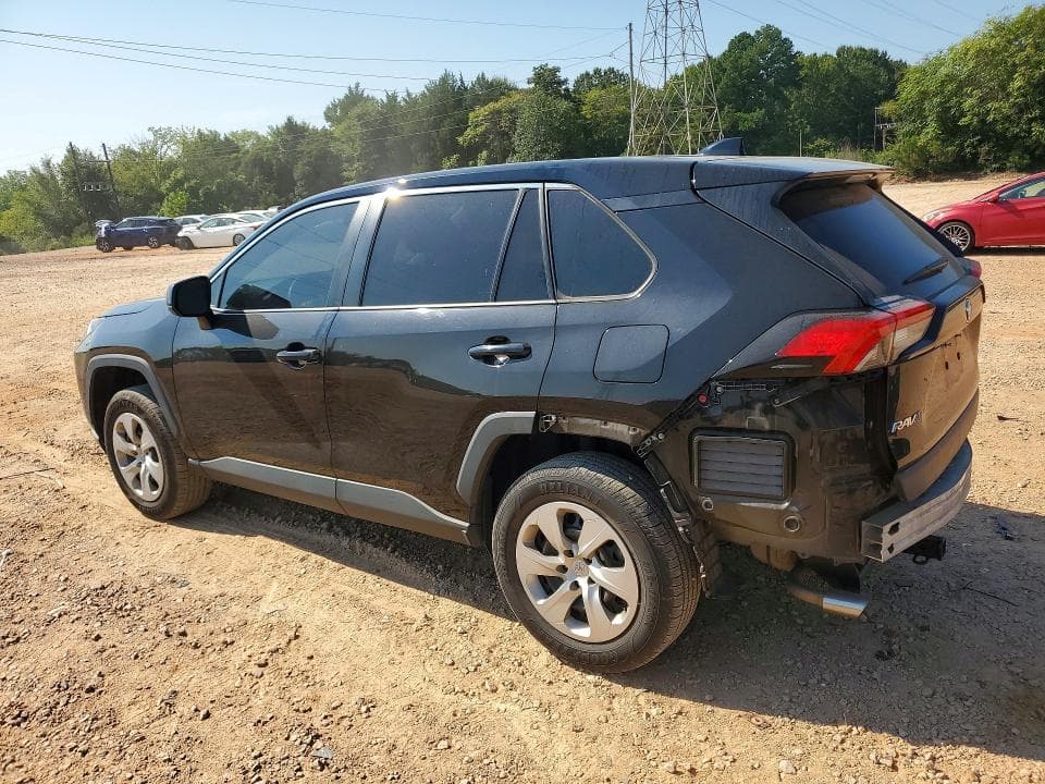 2022 TOYOTA RAV4 LE 2