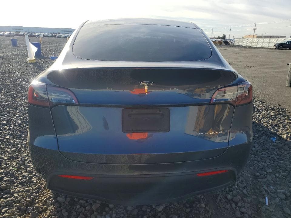 2022 TESLA MODEL Y 6