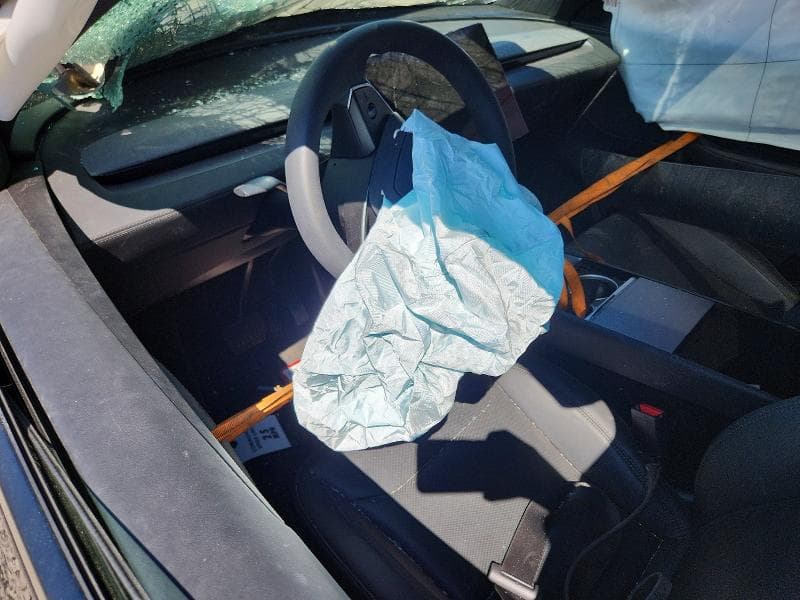 2026 TESLA MODEL Y 8
