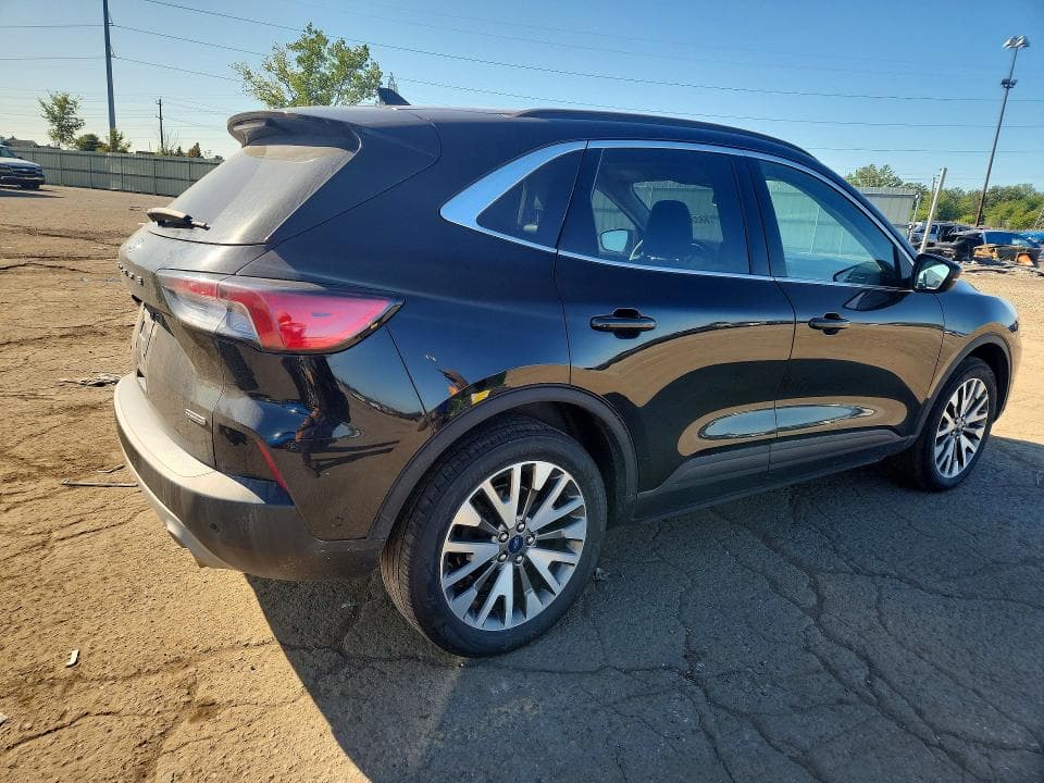 2020 FORD ESCAPE TITANIUM 3