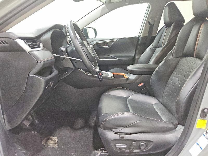 2022 TOYOTA RAV4 ADVENTURE 7