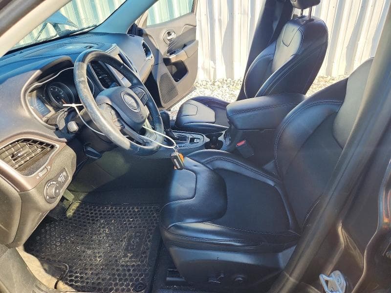 2019 JEEP CHEROKEE LATITUDE PLUS 7