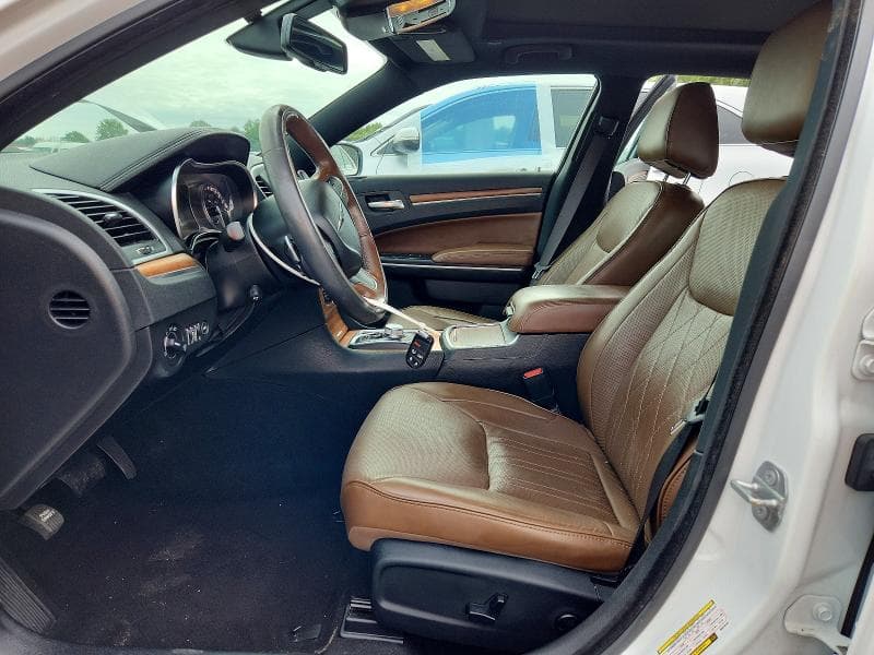 2019 CHRYSLER 300C 7