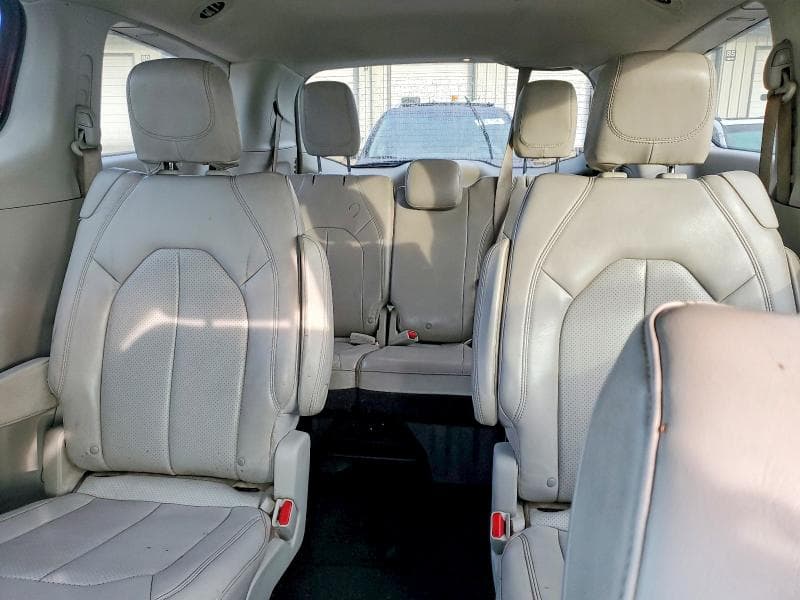 2021 CHRYSLER VOYAGER LXI 10
