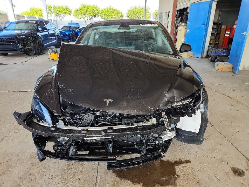 2025 TESLA MODEL 3 5