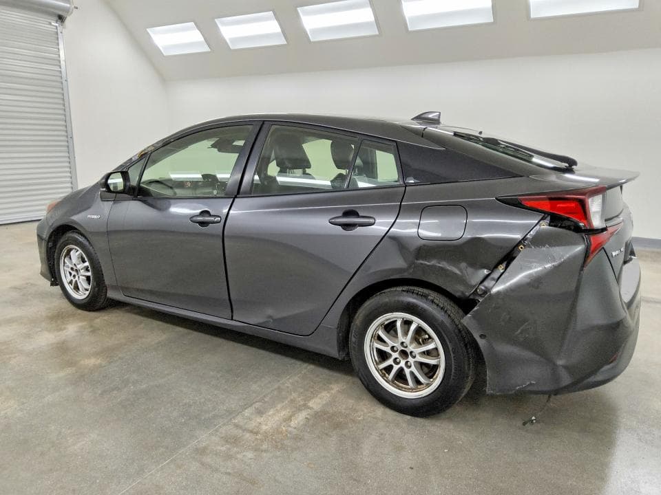 2021 TOYOTA PRIUS LE 2