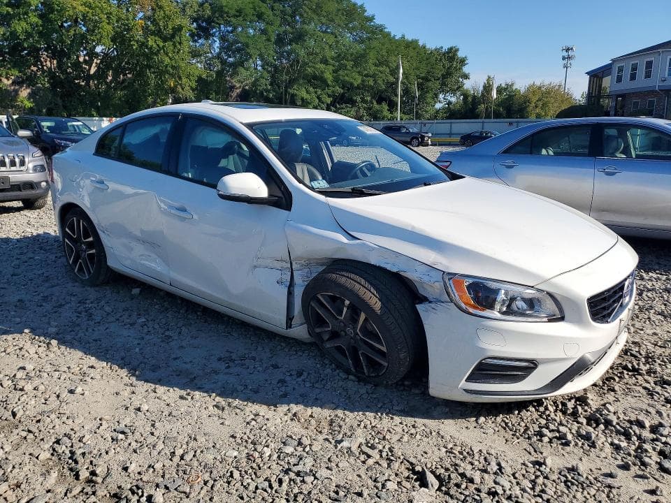 2018 VOLVO S60 DYNAMIC 4