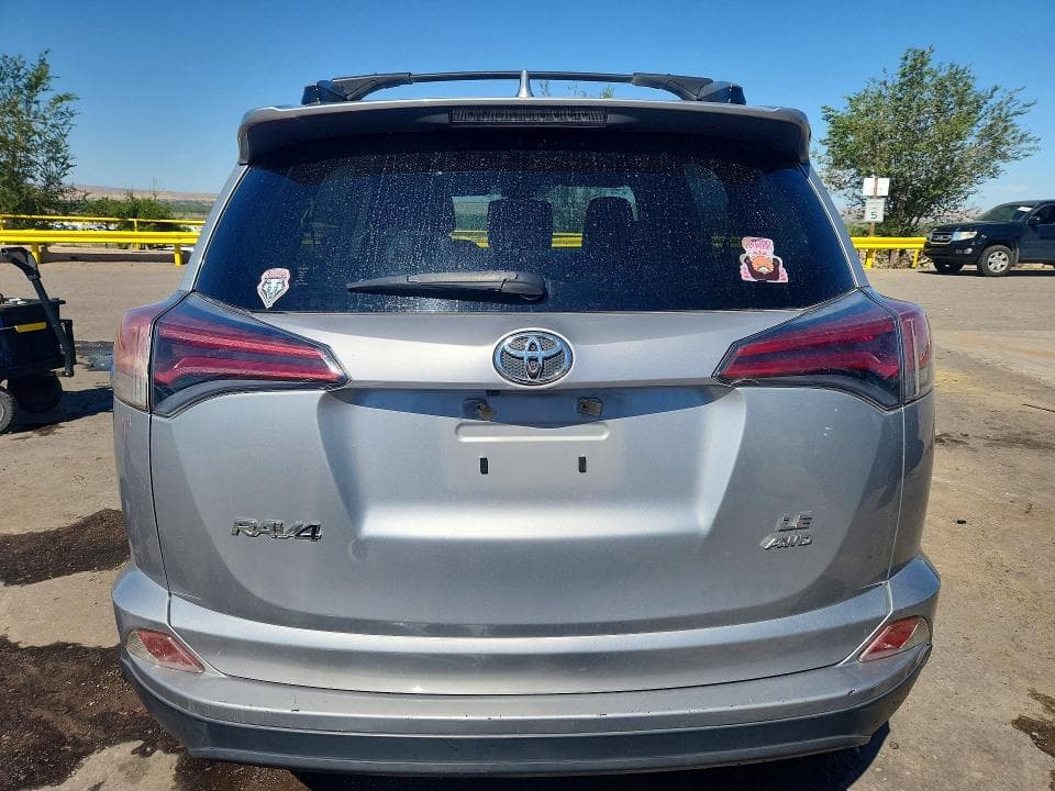 2018 TOYOTA RAV4 LE 6