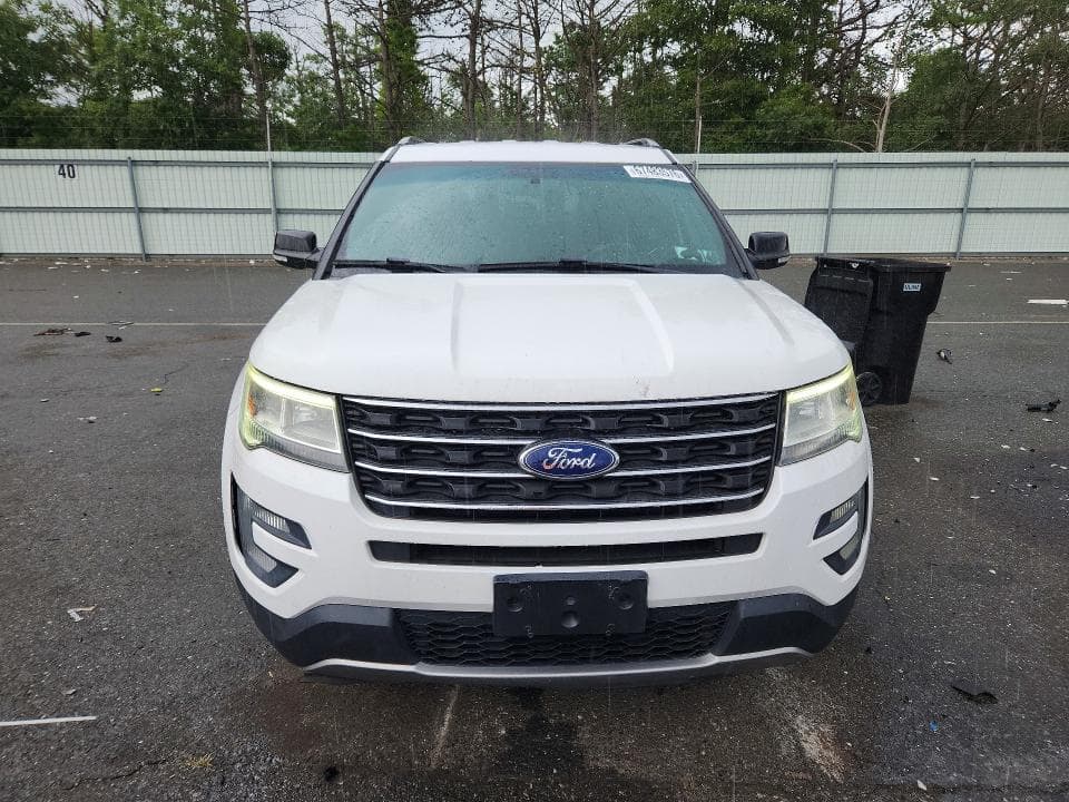 2017 FORD EXPLORER XLT 5