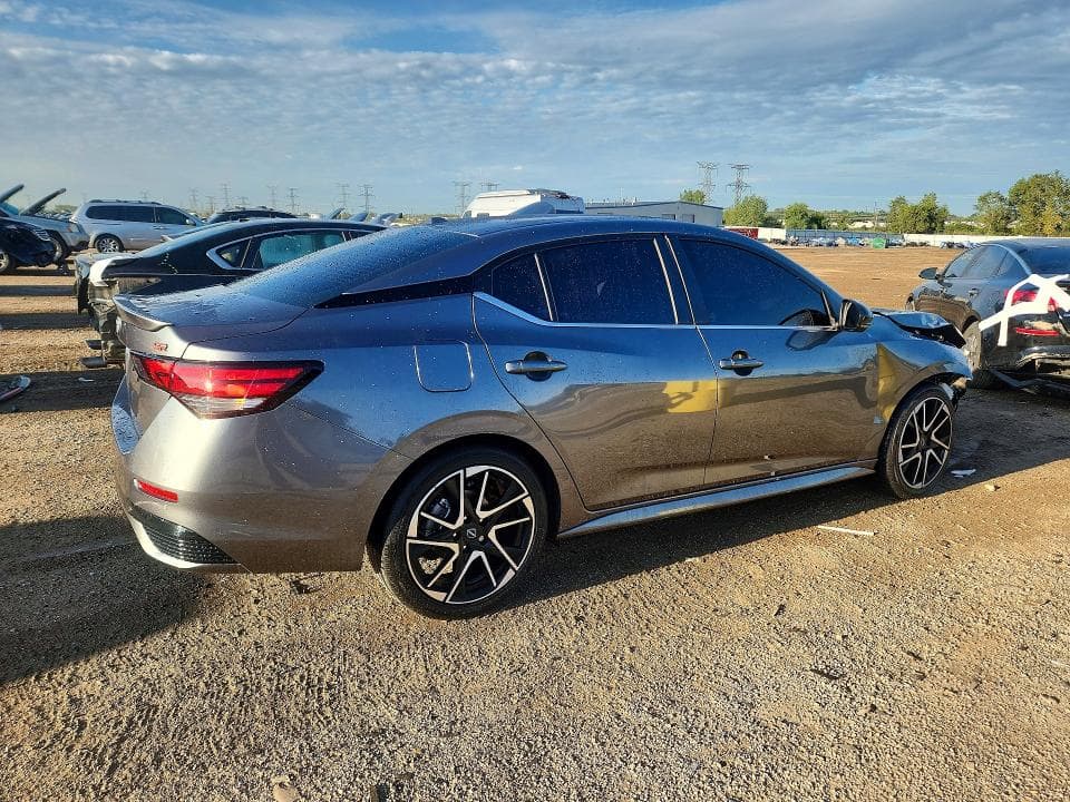 2025 NISSAN SENTRA SR 3