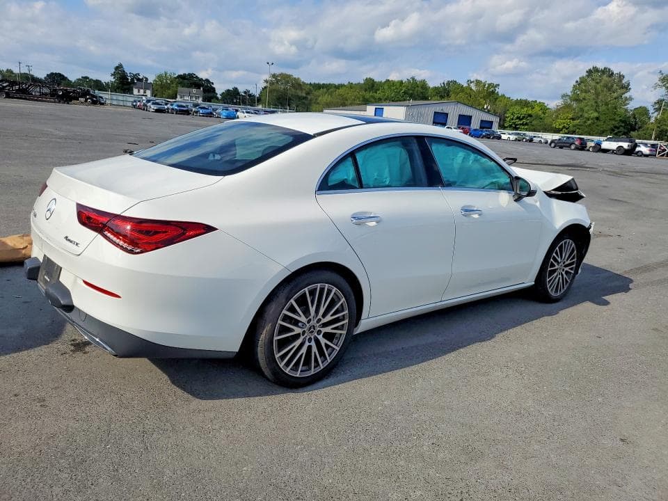 2021 MERCEDES-BENZ CLA 250 4MATIC 3