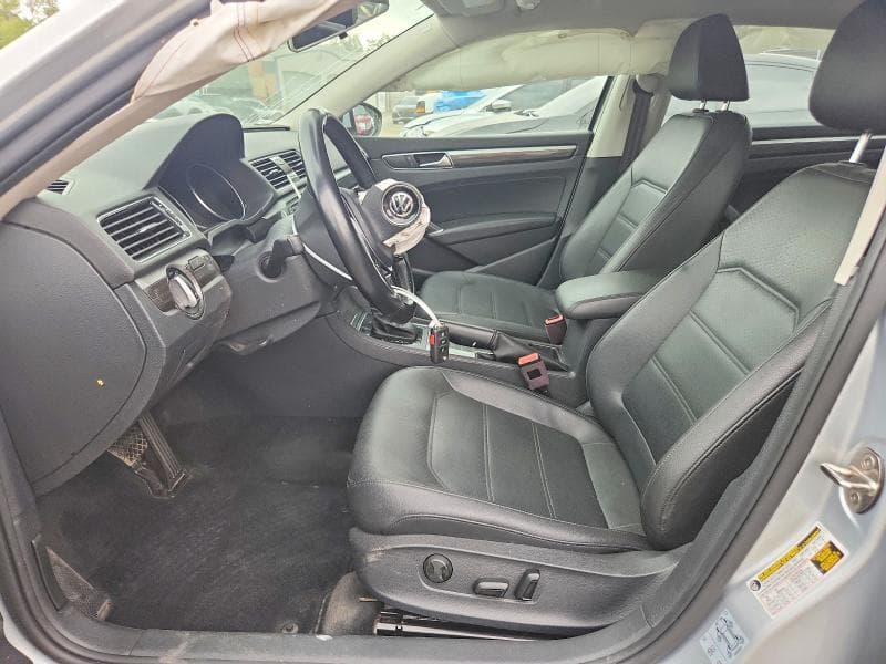 2018 VOLKSWAGEN PASSAT SE 7