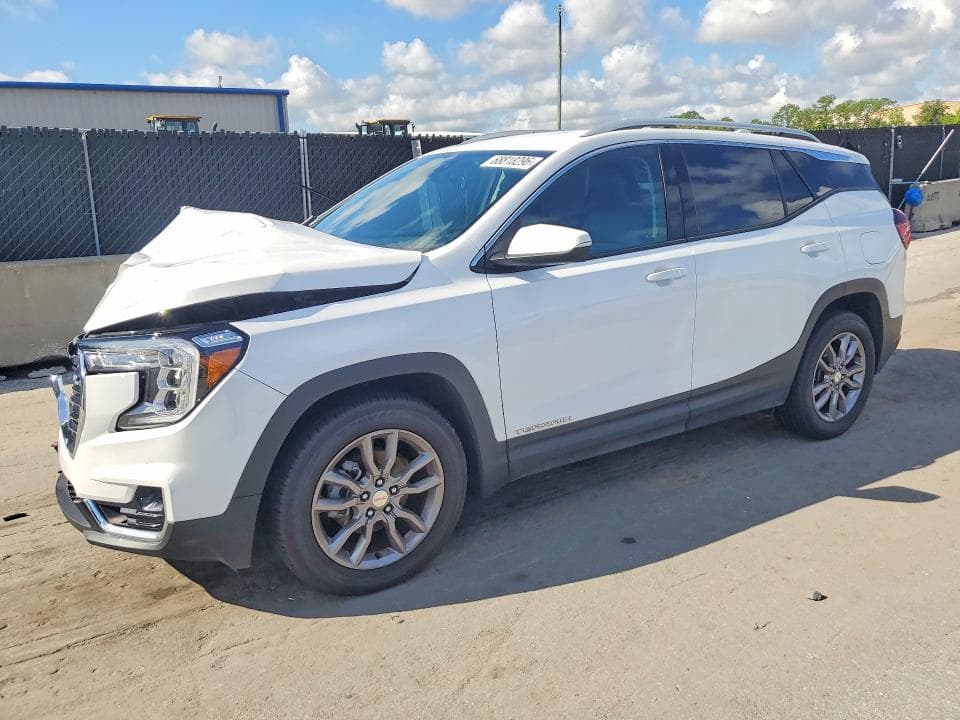2024 GMC TERRAIN SLT - 1