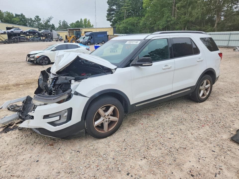 2017 FORD EXPLORER XLT - 1