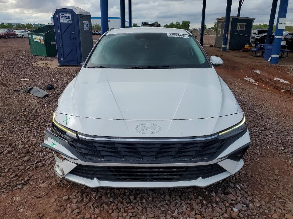 2024 HYUNDAI ELANTRA SEL 5