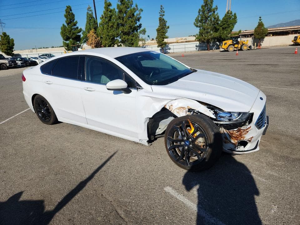 2019 FORD FUSION SE 4
