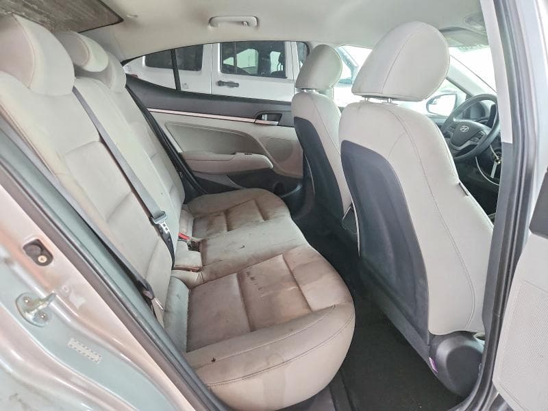 2017 HYUNDAI ELANTRA 10