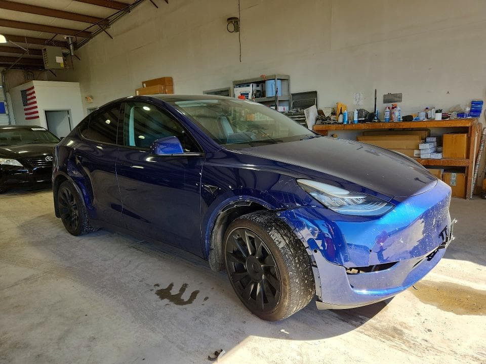 2021 TESLA MODEL Y 4