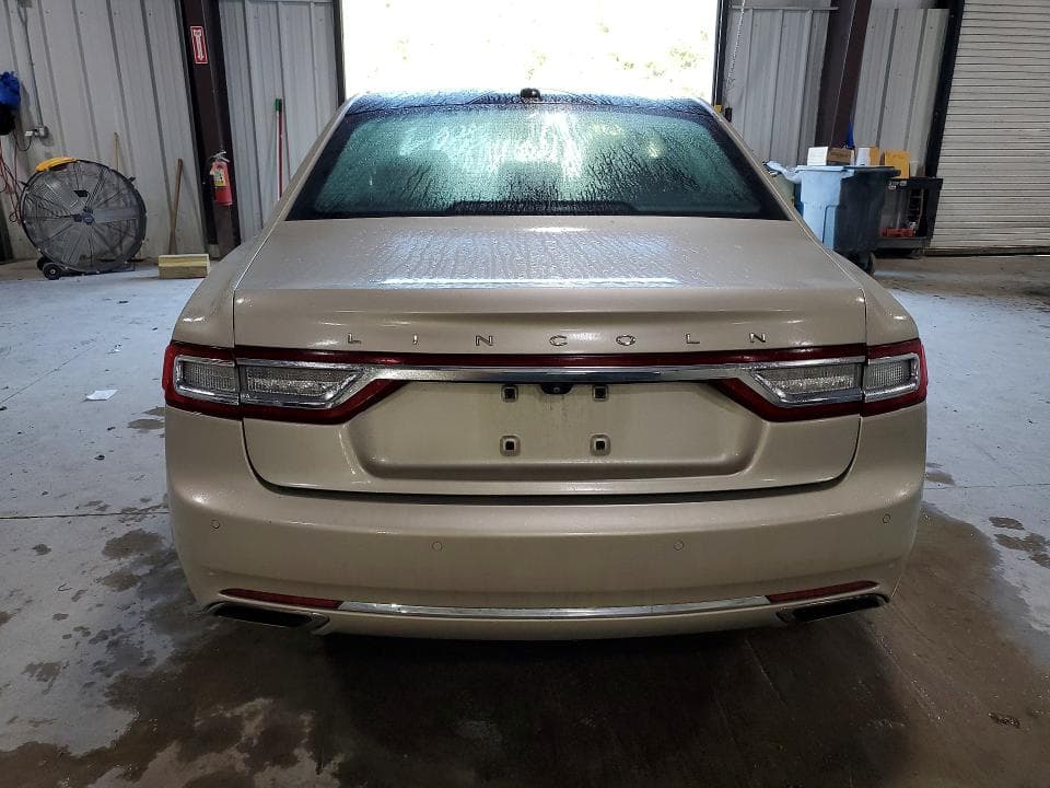 2017 LINCOLN CONTINENTAL RESERVE 6