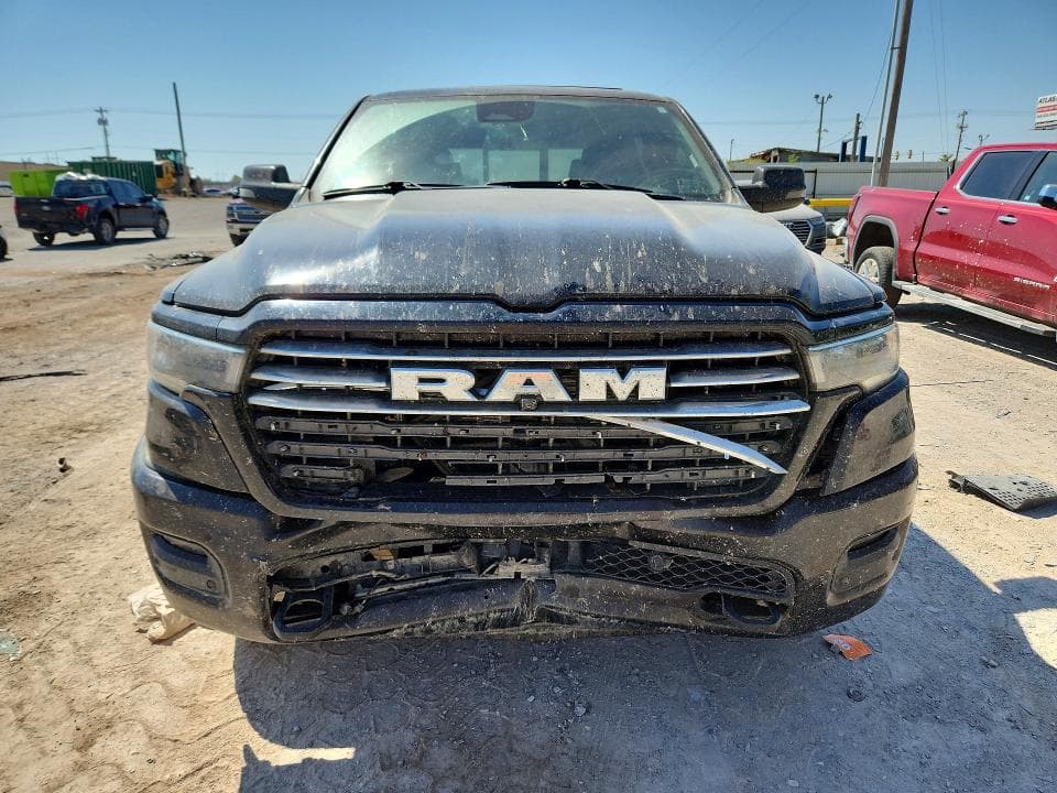 2025 RAM 1500 LARAMIE 5