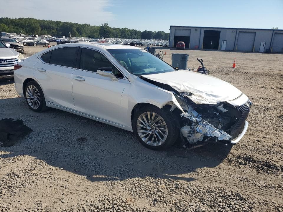 2020 LEXUS ES 4
