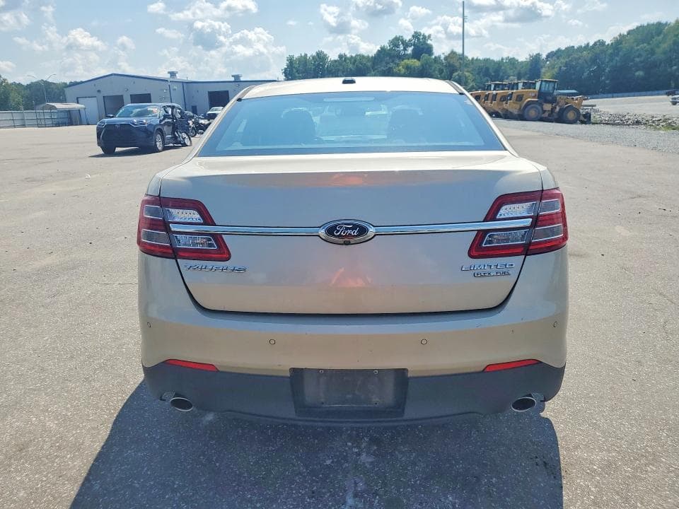 2018 FORD TAURUS LIMITED 6