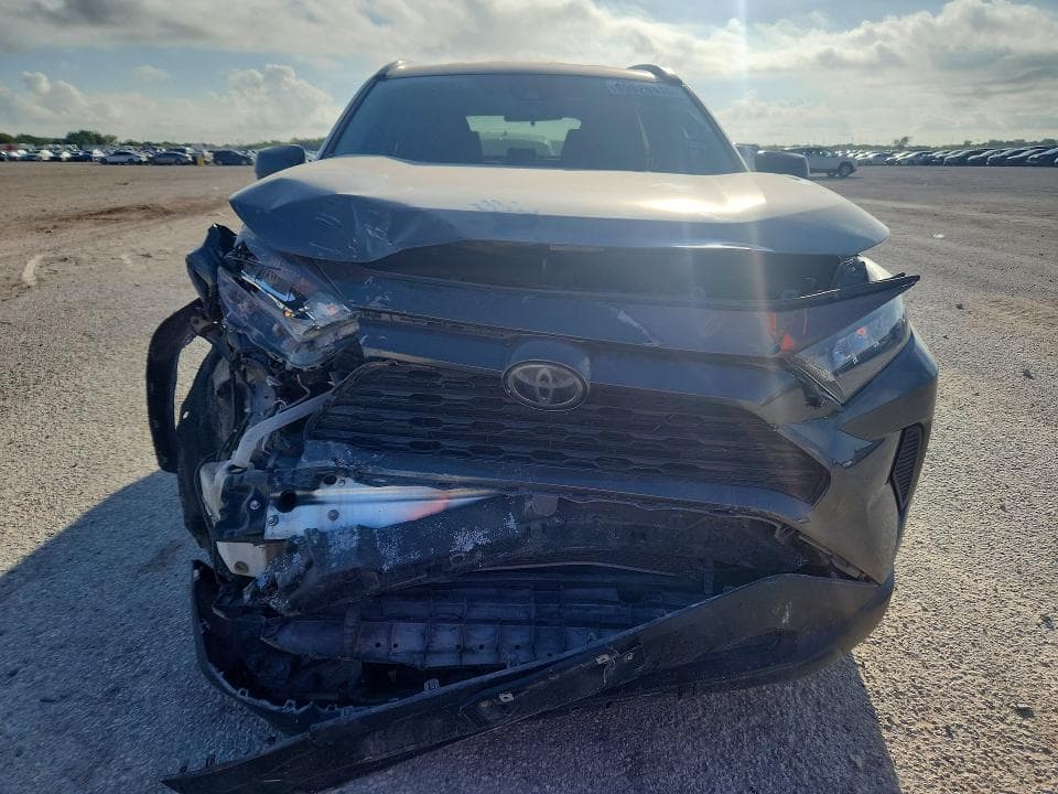 2021 TOYOTA RAV4 LE 5