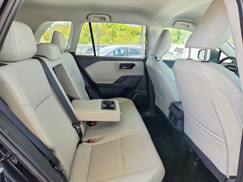 2026 TOYOTA RAV4 XLE PREMIUM 11