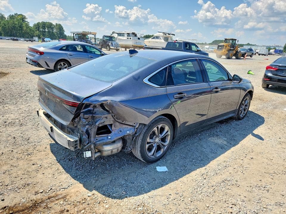 2023 HONDA ACCORD EX 3