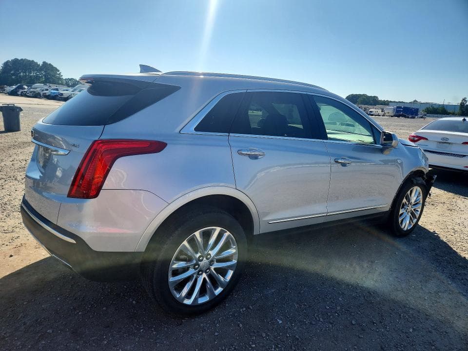 2017 CADILLAC XT5 PLATINUM 3