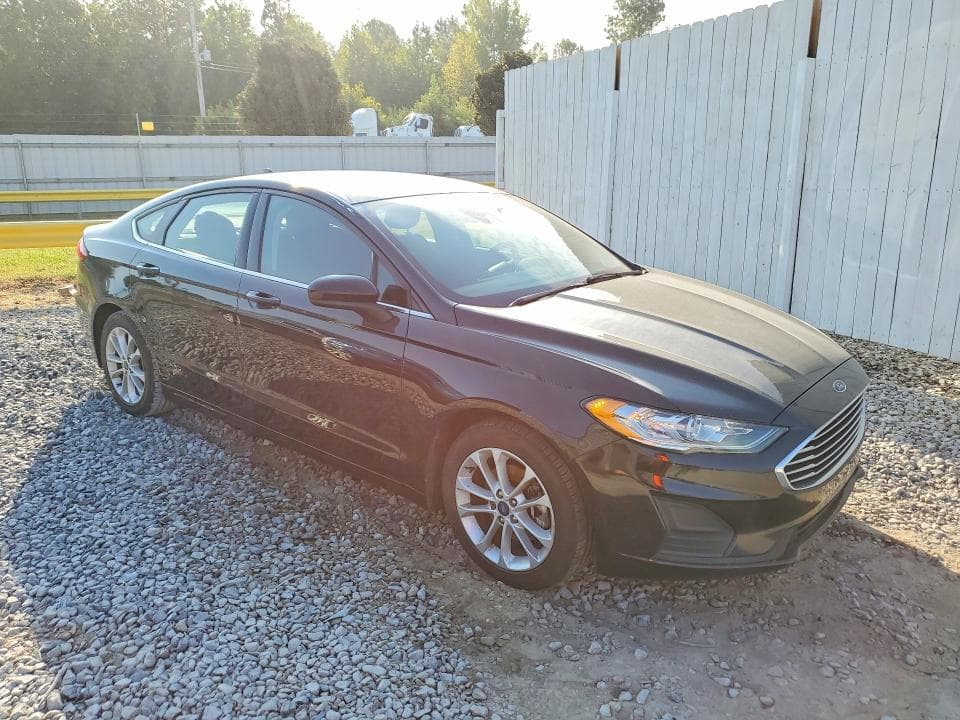 2019 FORD FUSION SE 4