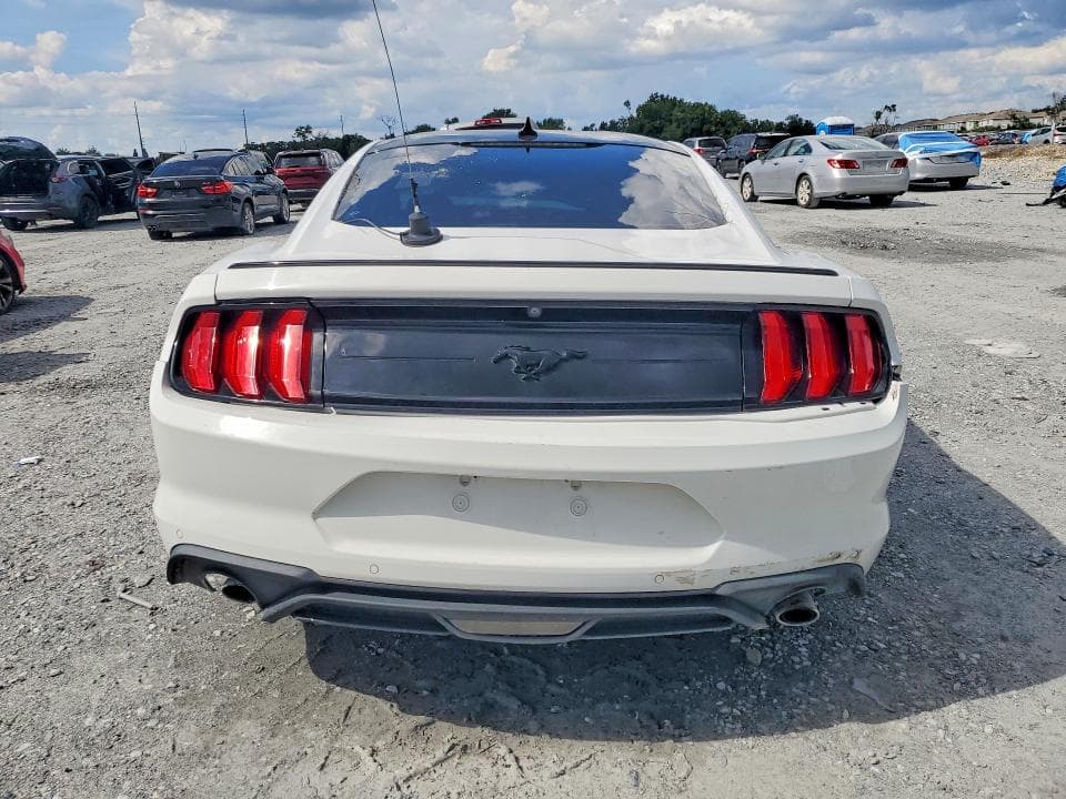 2021 FORD MUSTANG 6
