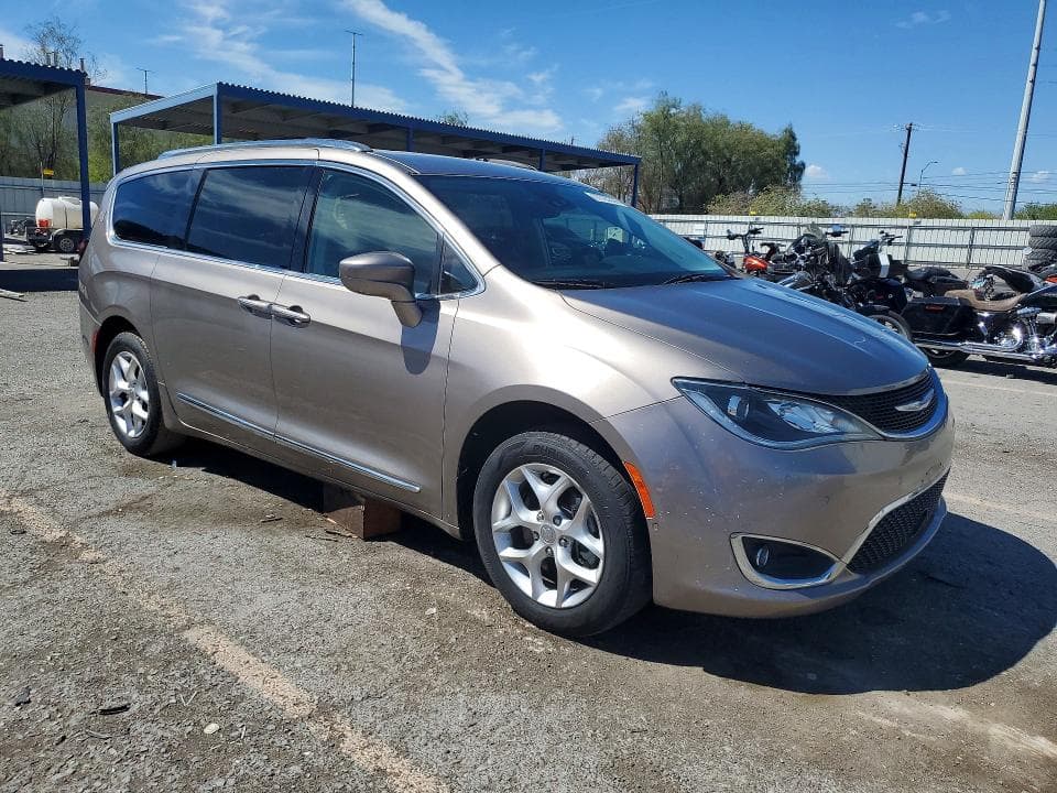 2018 CHRYSLER PACIFICA TOURING L PLUS 4