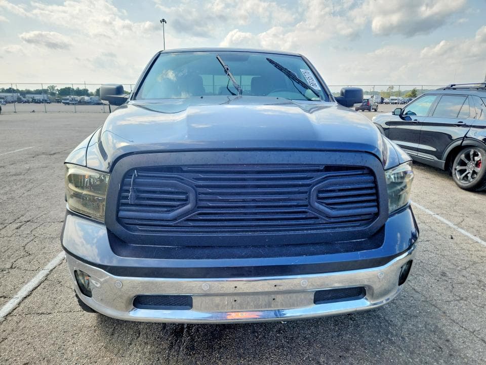 2017 RAM 1500 SLT 5