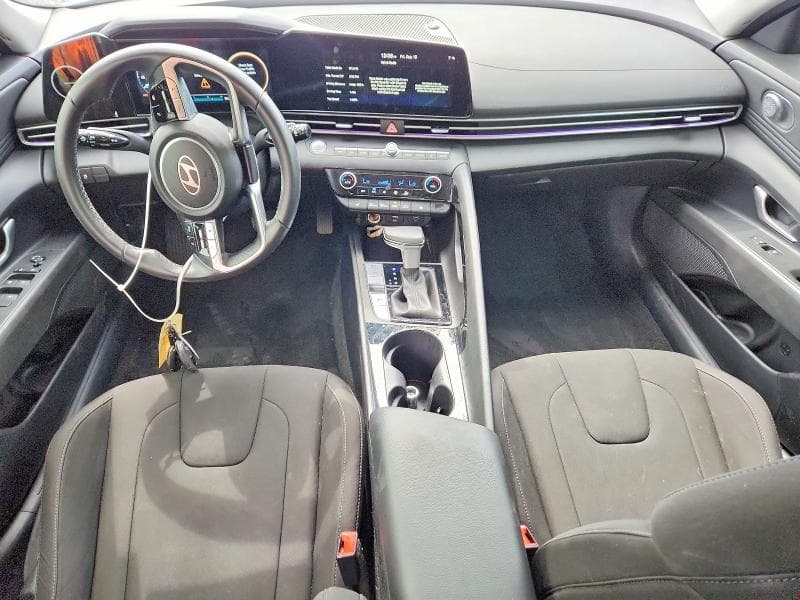 2024 HYUNDAI ELANTRA SEL 8