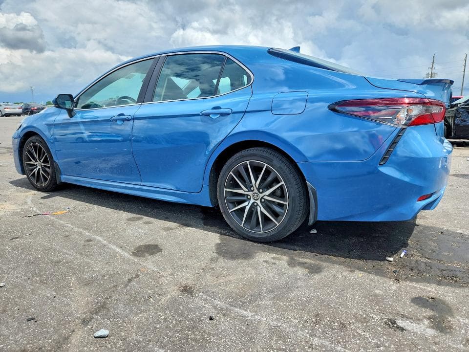 2023 TOYOTA CAMRY SE 2