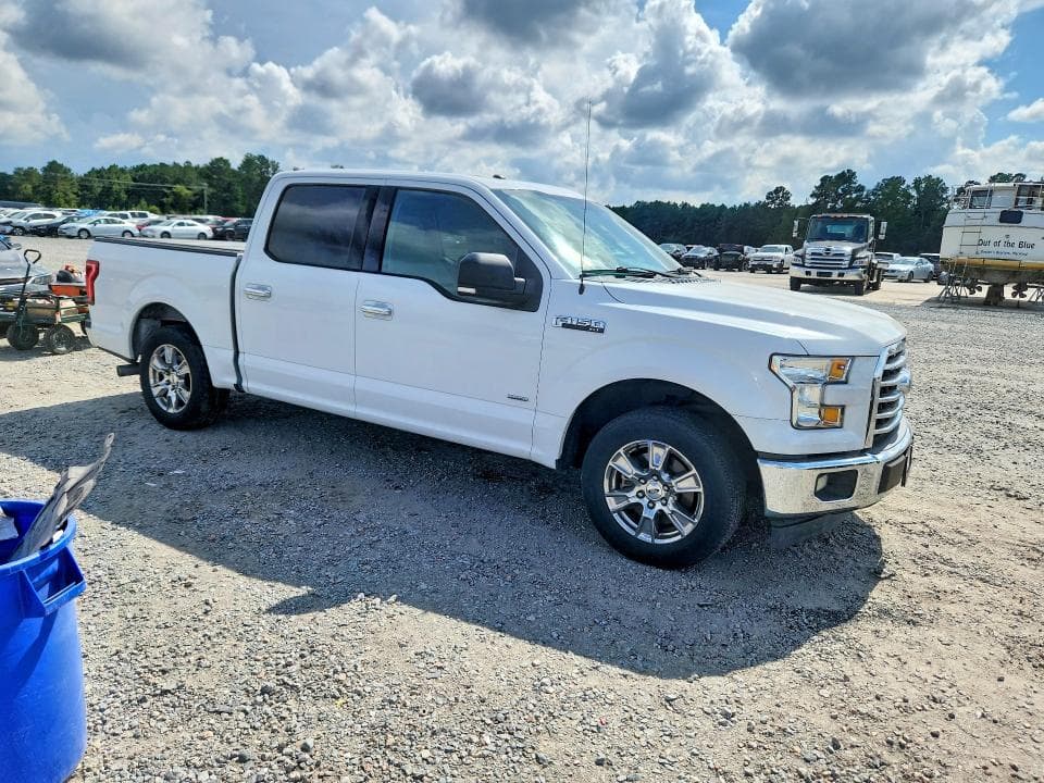 2017 FORD F150 SUPERCREW 4
