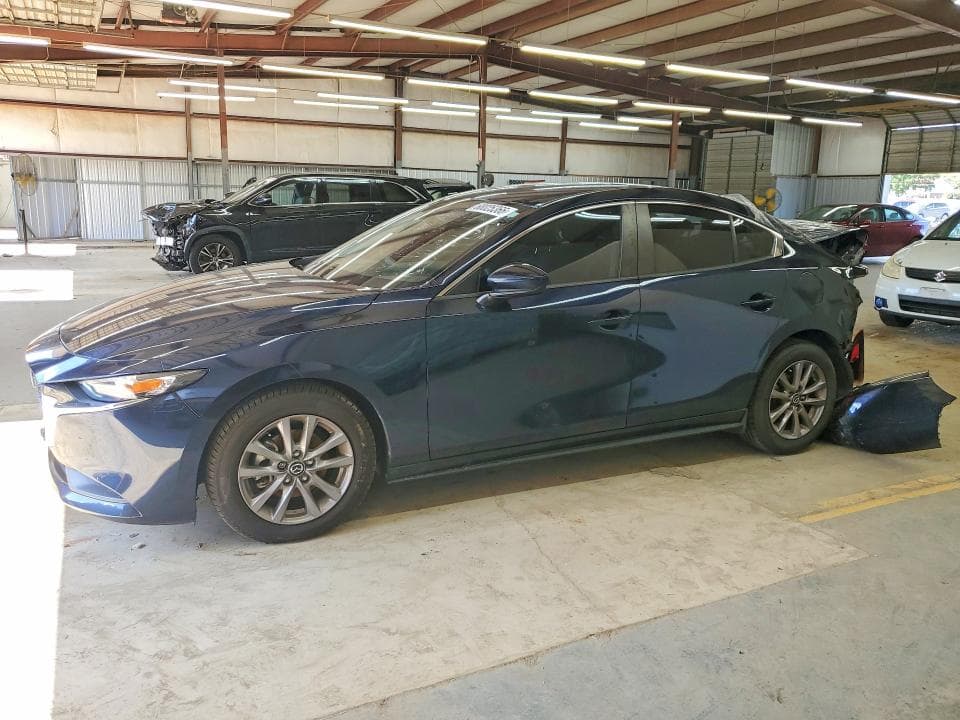 2022 MAZDA 3 - 1