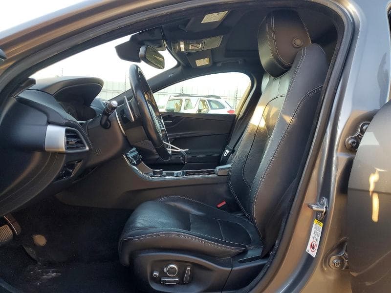 2018 JAGUAR XE S 7