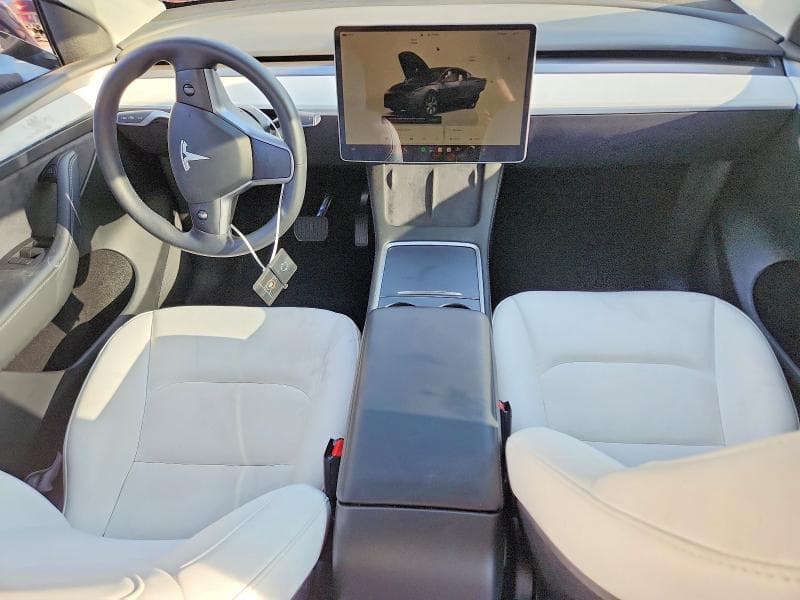 2023 TESLA MODEL Y 8