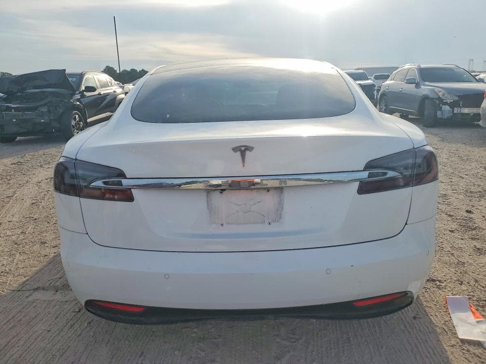 2020 TESLA MODEL S 6