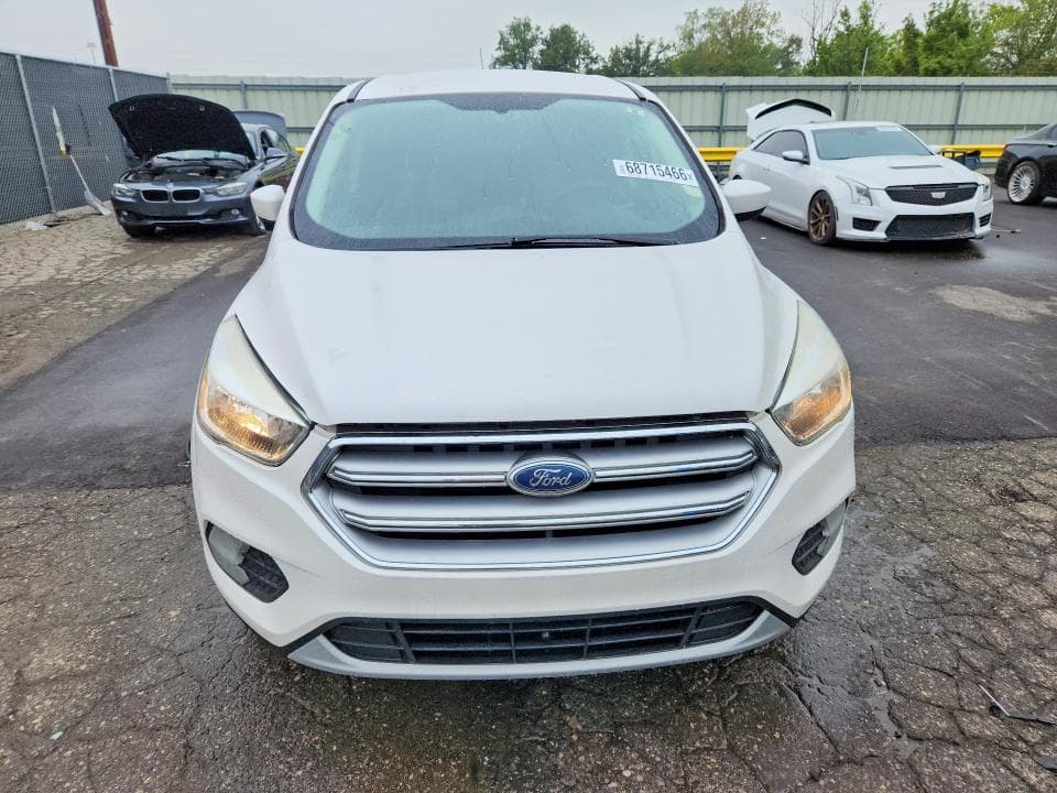 2017 FORD ESCAPE SE 5
