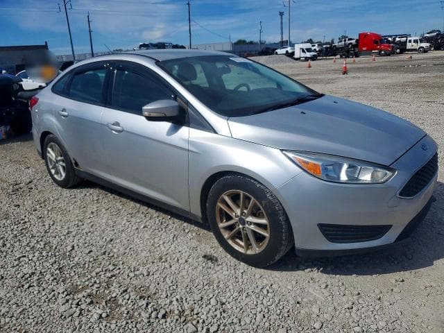 2017 FORD FOCUS SE 4