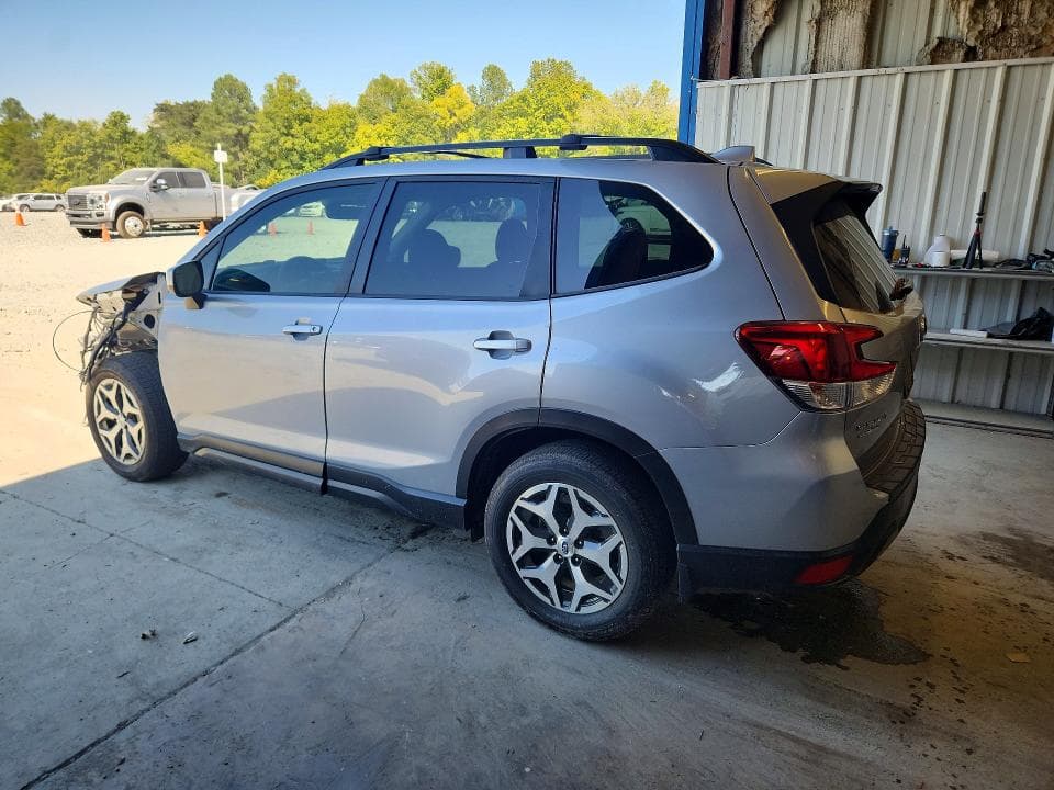 2021 SUBARU FORESTER PREMIUM 2