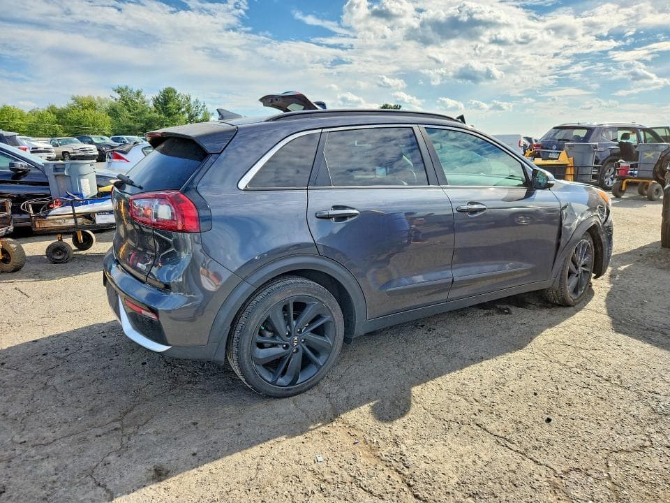 2019 KIA NIRO S TOURING 3